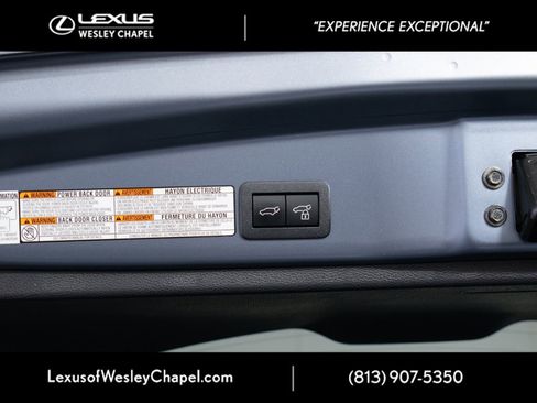 Used 2024 Toyota Corolla Cross AWD Hybrid w/ Convenience Package image 17