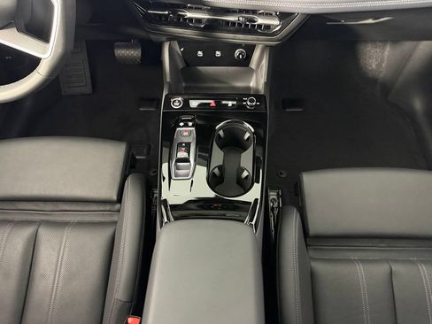 Used 2025 Audi Q6 e-tron Prestige w/ Black Warm Weather Package AWD/4WD image 17