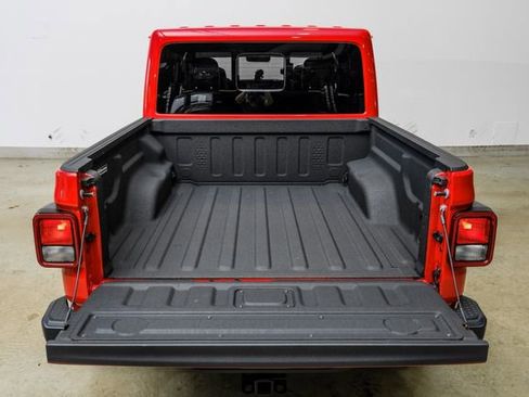 Used 2021 Jeep Gladiator Mojave image 33