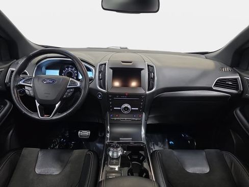 Used 2019 Ford Edge ST w/ Equipment Group 401A AWD/4WD image 10