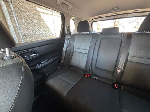 Used 2025 Nissan Rogue SV FWD image 41