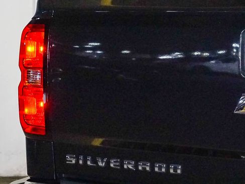 Used 2017 Chevrolet Silverado 1500 LT image 11