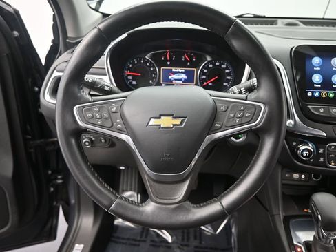 Used 2022 Chevrolet Equinox Premier FWD image 32