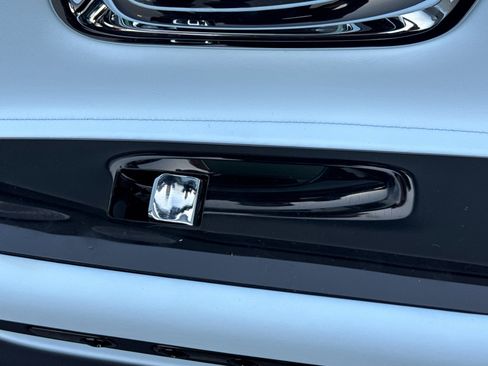 Certified 2025 Rolls-Royce Spectre w/ Leather Finishing Pack image 16