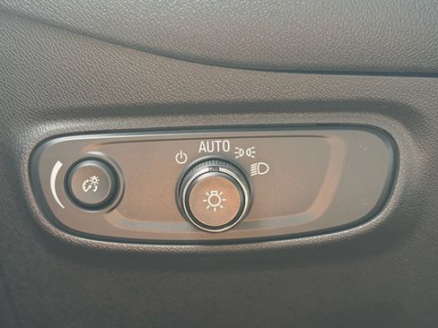 Used 2024 Chevrolet Equinox LS w/ LS Convenience Package FWD image 30