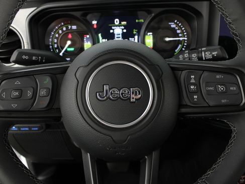 New 2026 Jeep Wrangler Unlimited Rubicon AWD/4WD image 11