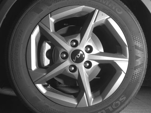 Used 2025 Kia K4 FWD image 12