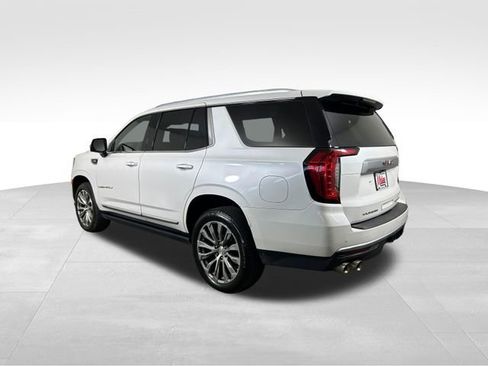 Used 2021 GMC Yukon Denali w/ Denali Premium Package AWD/4WD image 4