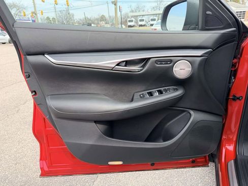 Used 2024 INFINITI QX50 Sport image 18