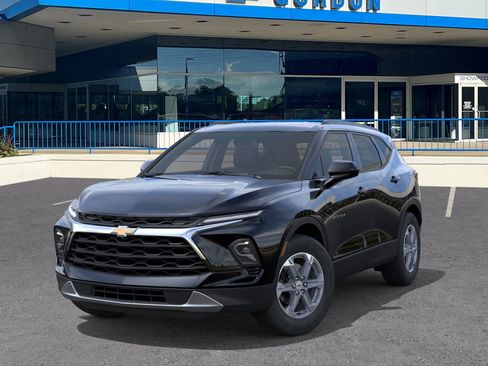 New 2025 Chevrolet Blazer LT w/ Convenience Package image 6