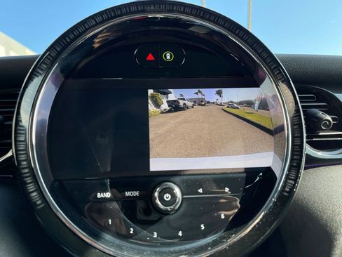 Used 2023 MINI Cooper S FWD image 11