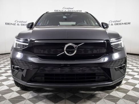 Used 2023 Volvo XC40 Recharge Ultimate image 7