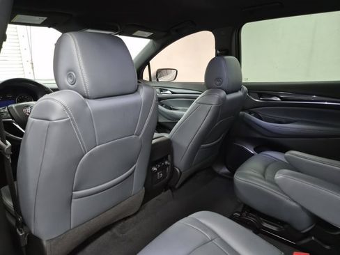 Used 2022 Buick Enclave Essence w/ Sport Touring Edition image 16