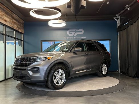 Used 2021 Ford Explorer XLT AWD/4WD image 7