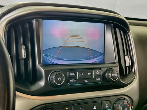Used 2017 Chevrolet Colorado LT AWD/4WD image 13