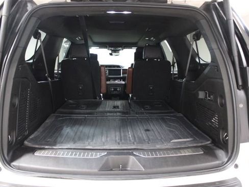 Used 2023 GMC Yukon XL Denali Ultimate w/ LPO, Floor Liner Package image 15