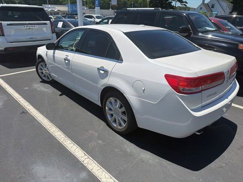 Used 2011 Lincoln MKZ FWD image 1
