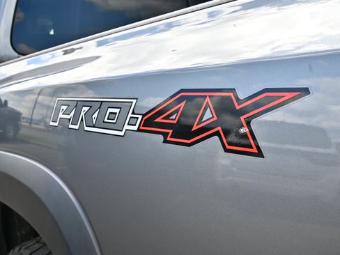 Certified 2024 Nissan Frontier PRO-4X w/ Technology Package AWD/4WD image 11
