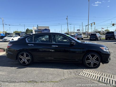 Used 2017 Honda Accord Sport Special Edition image 4