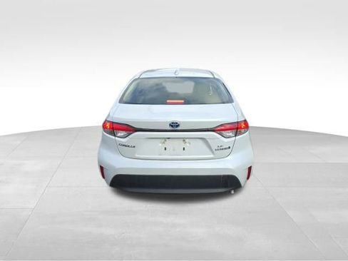 Used 2024 Toyota Corolla LE image 5