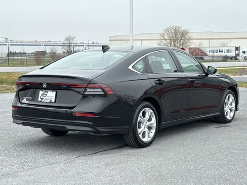 Used 2025 Honda Accord LX image 24