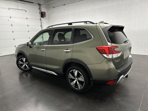 Used 2019 Subaru Forester Touring AWD/4WD image 7