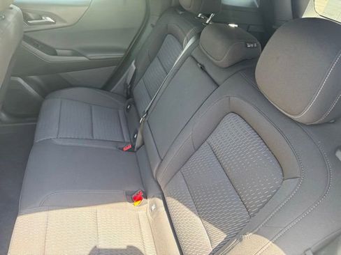 Used 2025 Chevrolet Equinox LT w/ Safety and Technology Package AWD/4WD image 7