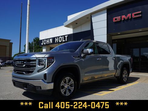 Used 2025 GMC Sierra 1500 SLT AWD/4WD image 1