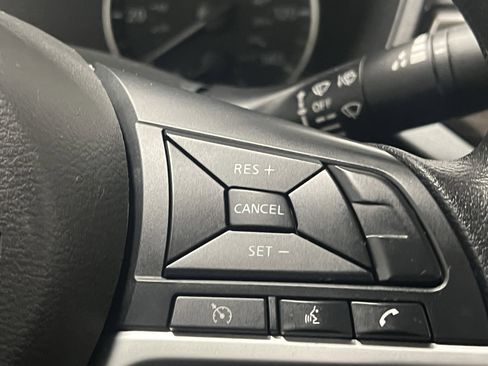 Used 2024 Nissan Altima 2.5 SV image 19