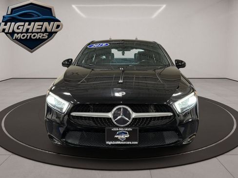 Used 2019 Mercedes-Benz A 220 4MATIC w/ Premium Package image 9