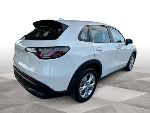 Used 2025 Honda HR-V LX image 8