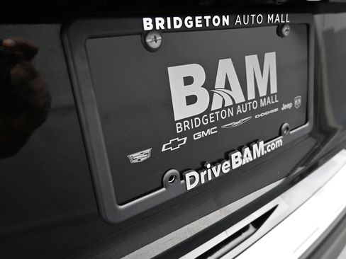 Used 2021 Nissan Rogue SV AWD/4WD image 27
