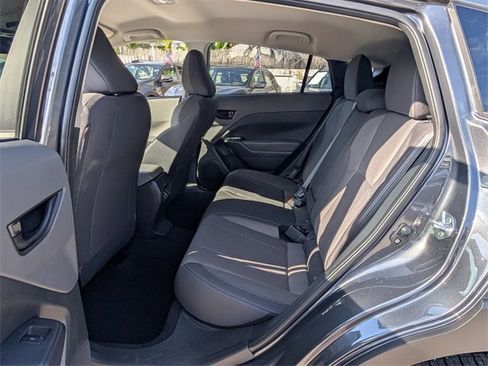 Used 2025 Subaru Crosstrek 2.0i Premium image 10