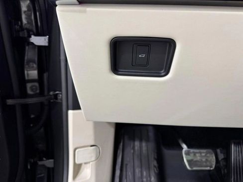 New 2026 Land Rover Range Rover SE AWD/4WD image 28