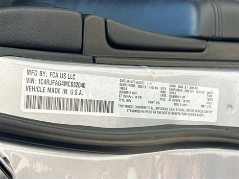 Used 2021 Jeep Grand Cherokee Laredo X image 30