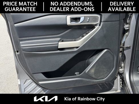 Used 2021 Ford Explorer XLT w/ Equipment Group 202A RWD image 11