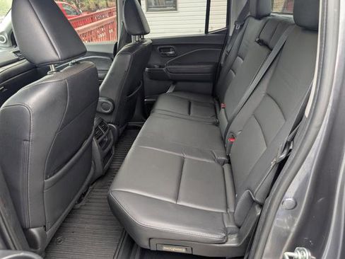 Used 2017 Honda Ridgeline RTL-T image 12