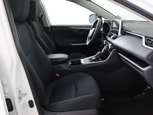 Used 2024 Toyota RAV4 LE AWD/4WD image 19