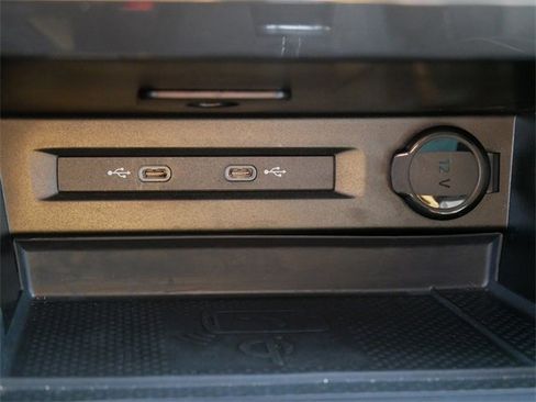 Certified 2024 Volkswagen Tiguan SE R-Line image 30