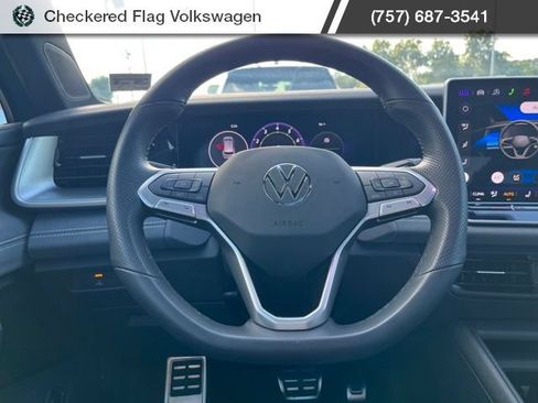 Used 2026 Volkswagen Tiguan SE R-Line AWD/4WD image 36