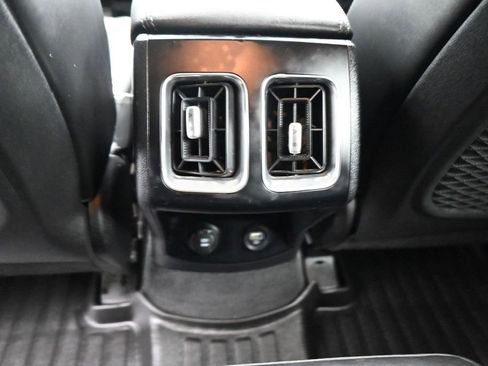 Used 2022 Kia Sorento S AWD/4WD image 17