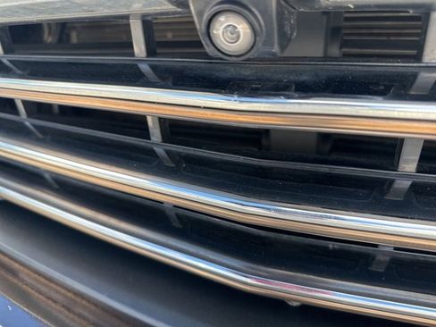 Used 2019 Chevrolet Silverado 1500 High Country w/ Technology Package image 50