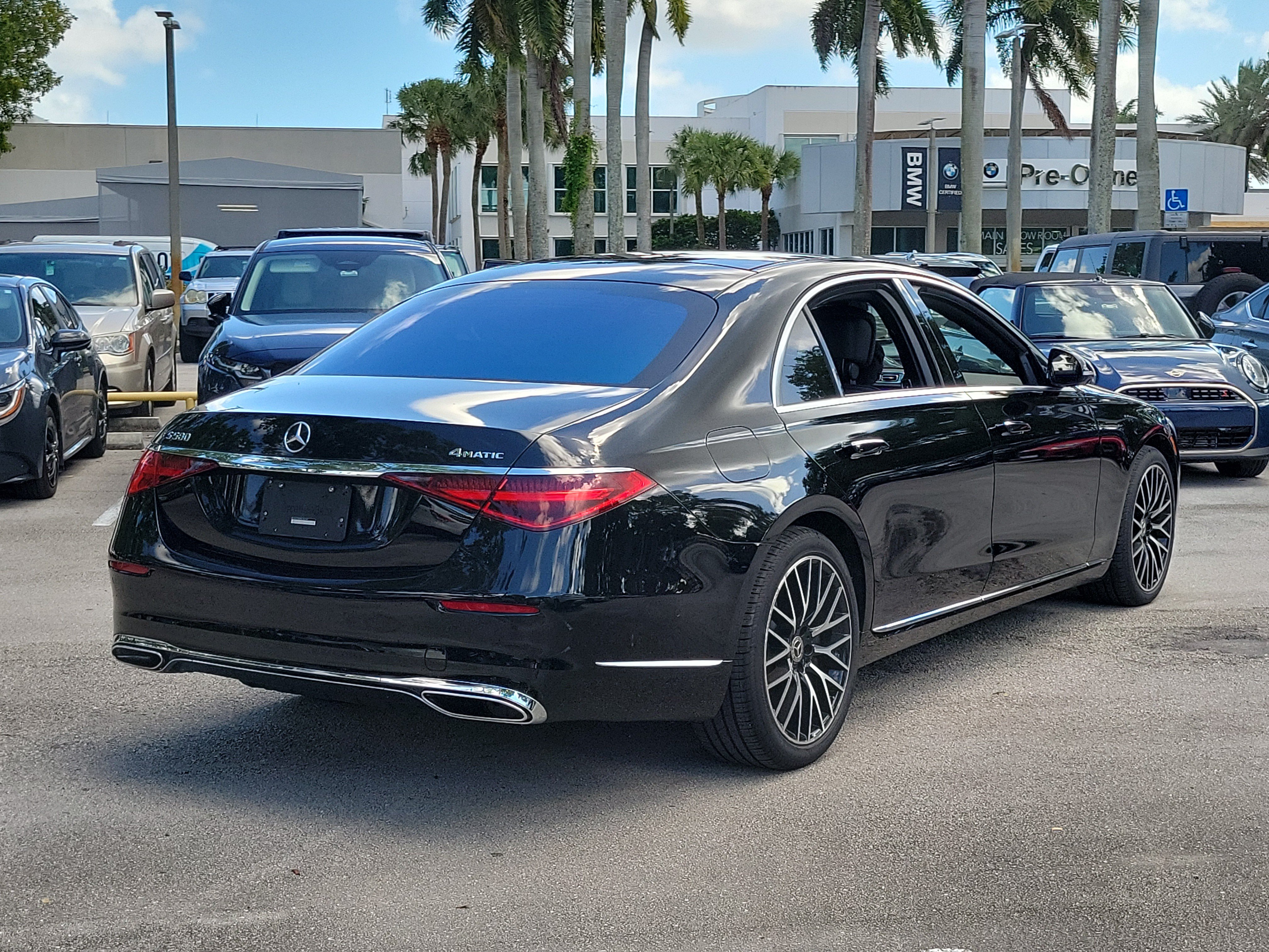 Used 2022 Mercedes-Benz S 580 4MATIC Sedan image 3