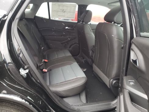 New 2026 Chevrolet Trax LT w/ Sunroof Package image 24