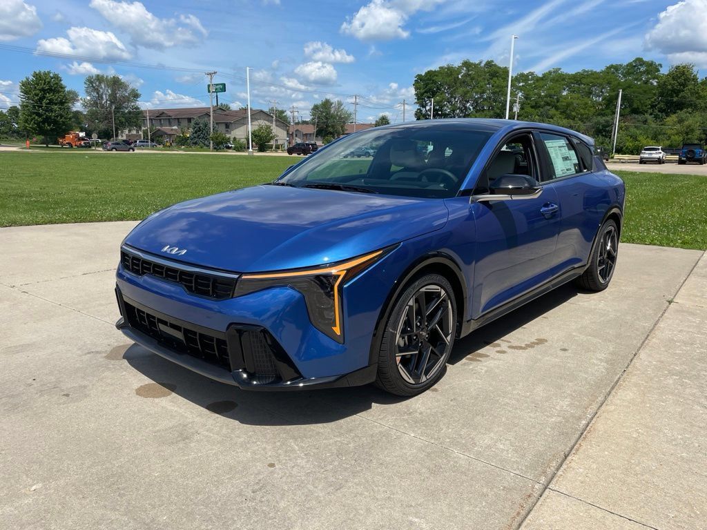 New 2026 Kia K4 GT-Line w/ GT-Line Premium Package FWD image 2