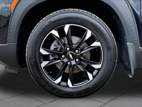 Used 2021 Chevrolet TrailBlazer LT w/ Convenience Package FWD image 11