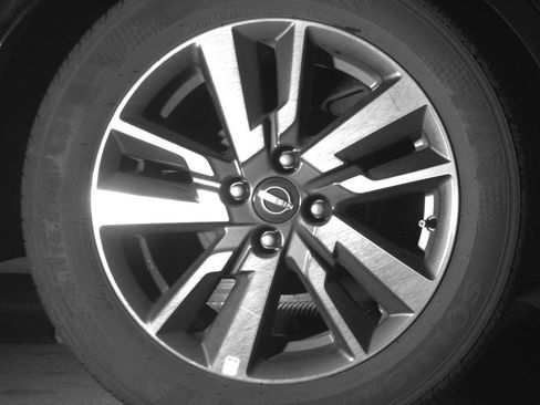 Used 2025 Nissan Versa SV image 15