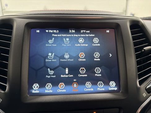 Used 2022 Jeep Cherokee Trailhawk w/ Premium Leather Package image 26