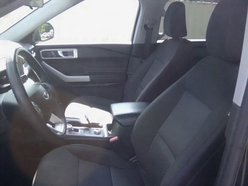 Used 2022 Ford Explorer XLT AWD/4WD image 11
