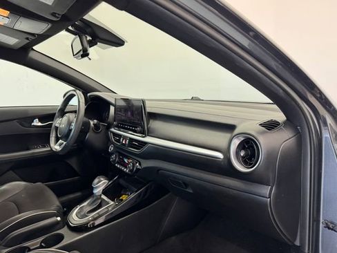 Used 2023 Kia Forte GT-Line image 35